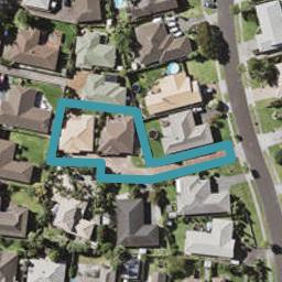 2/14 Pajaro Place, Golflands, Auckland