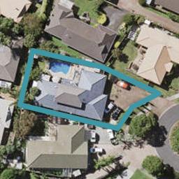 11 Jan Higgins Place, Golflands, Auckland