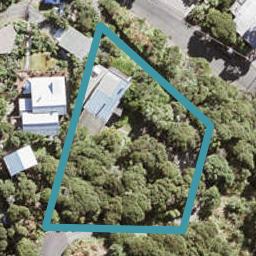 44 Rayner Road, Piha, Piha
