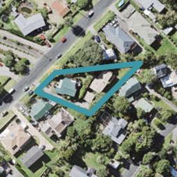 2/16 Arran Road, Browns Bay, Auckland