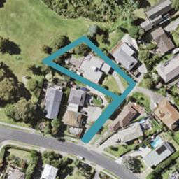 17 Charles Dickens Drive, Mellons Bay, Auckland
