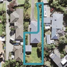 2A Cliff View Drive, Green Bay, Auckland