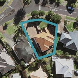 5 Mandeville Place, Unsworth Heights, Auckland