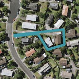 2/13 Thalia Place, Totara Vale, Auckland