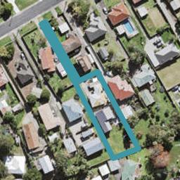 2/23 Fairclough Road, Beach Haven, Auckland