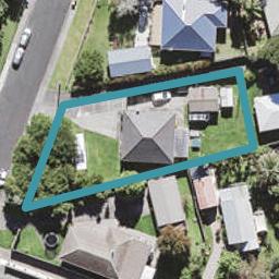 8 Vardon Road, Green Bay, Auckland