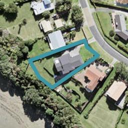 18 The Crescent, Tindalls Beach, Whangaparaoa