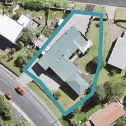 4 Pine Avenue, Henderson, Auckland