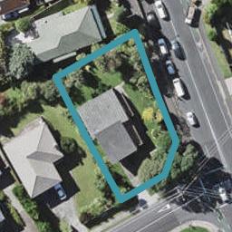 2 Roberts Avenue, Belmont, Auckland