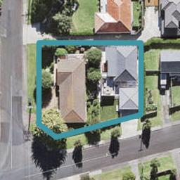 16 Bishop Street, Green Bay, Auckland