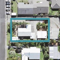6 Bishop Street, Green Bay, Auckland
