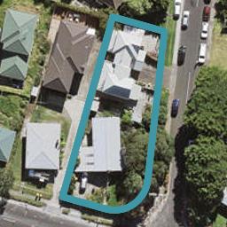 2/27 Raleigh Road, Northcote, Auckland