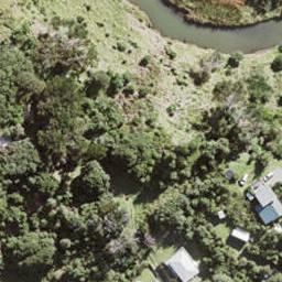 21A Beach Valley Road, Piha, Piha