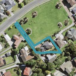 7 Taupiko Place, Green Bay, Auckland