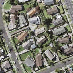 2/13 De Quincey Terrace, Highland Park, Auckland