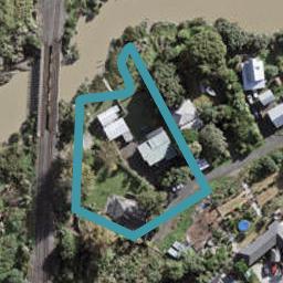 2/13 Green Lane, Helensville, Helensville
