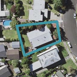 2/11 Hawkins Street, Meadowbank, Auckland