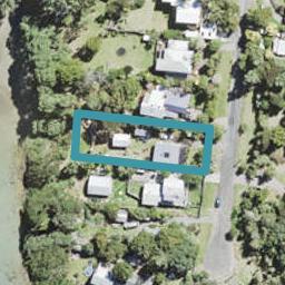99 Kauri Point Road, Laingholm, Auckland