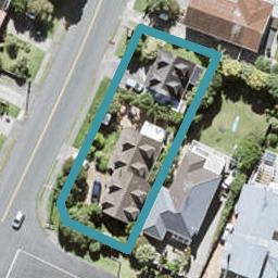 2/87A Deep Creek Road, Waiake, Auckland