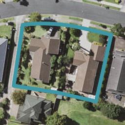 2/18 Headcorn Place, Botany Downs, Auckland