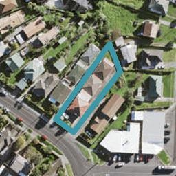 1/1572 Dominion Road Extension, Mount Roskill, Auckland
