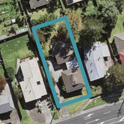 2/371 Wairau Road, Totara Vale, Auckland