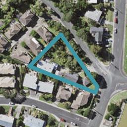 2/2 Heathcote Road, Castor Bay, Auckland
