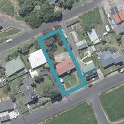 11 Bedford Parade, Brighton, Dunedin