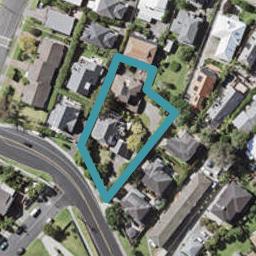 2/27 East Coast Road, Milford, Auckland