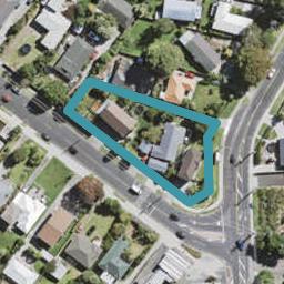 2/1 Kaurilands Road, Titirangi, Auckland