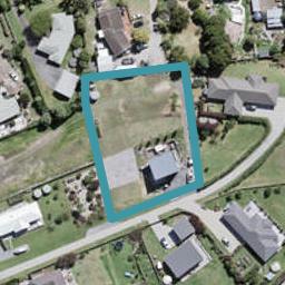 8 Omana Avenue, Helensville