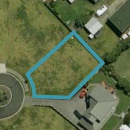 18 Fred Carr Place, One Tree Point