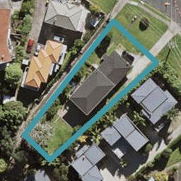 2/102 Lake Road, Northcote, Auckland