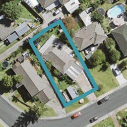39 Staincross Street, Green Bay, Auckland