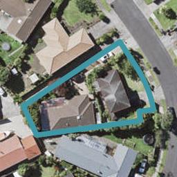 2/21 Channing Crescent, Botany Downs, Auckland