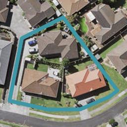 1/3 Mirabell Place, Golflands, Auckland