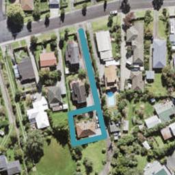 10B Cliff View Drive, Green Bay, Auckland