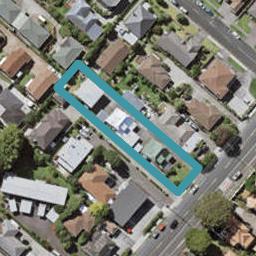1/125 Shakespeare Road, Milford, Auckland
