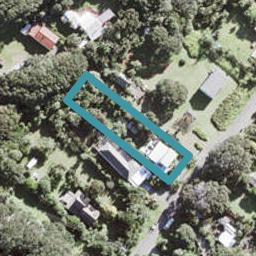 110 Garden Road, Piha, Piha