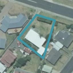 8 Cholmondeley Crescent, Whitianga
