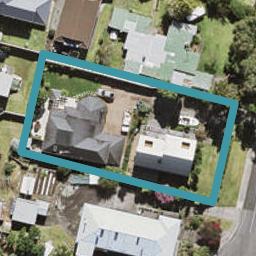 2/4 Frederick Street, Hillsborough, Auckland