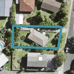 14 Castleford Street, Green Bay, Auckland