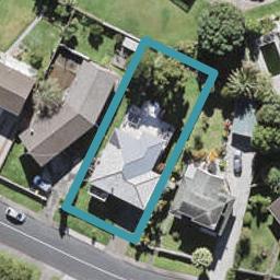 51 Lantana Road, Green Bay, Auckland