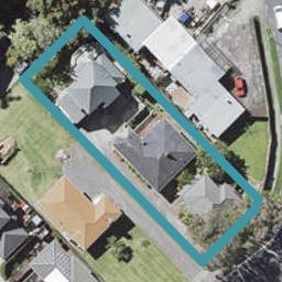 2/1 Bradbury Road, Highland Park, Auckland