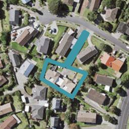 2/6 Acland Place, Botany Downs, Auckland