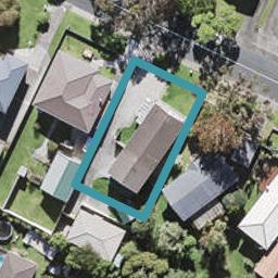 98 Lantana Road, Green Bay, Auckland
