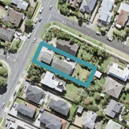 2/85 Deep Creek Road, Waiake, Auckland