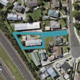 /2/11 KAPITI PLace , Sunnynook, Auckland 