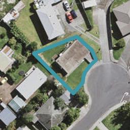 2 Mayfair Place, Henderson, Auckland