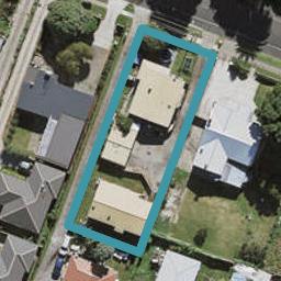 2/20 Vine Street, Mangere East, Auckland